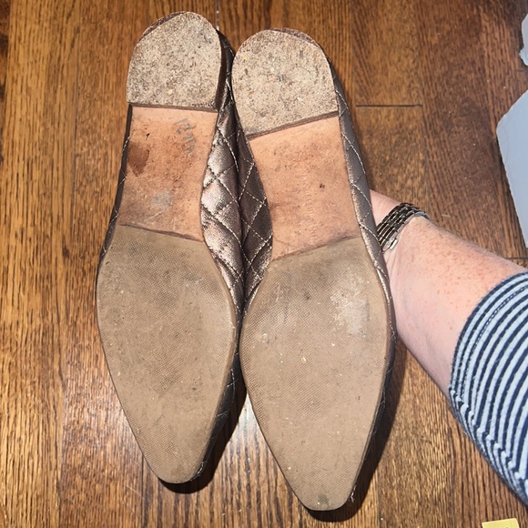 Manolo Blahnik metallic quilted flats - Picture 5 of 5